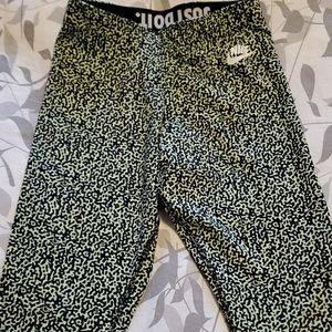 Nike pro leggings